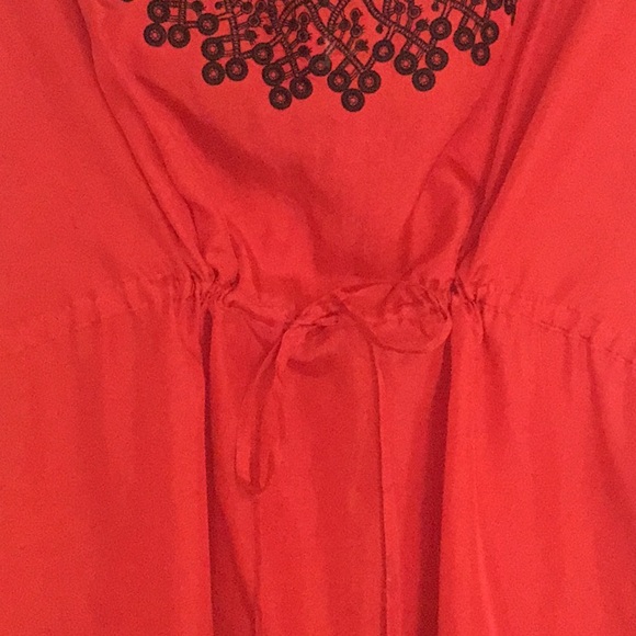 Peter Nygard Red Silk Embroidered Women’s Top - Picture 11 of 11